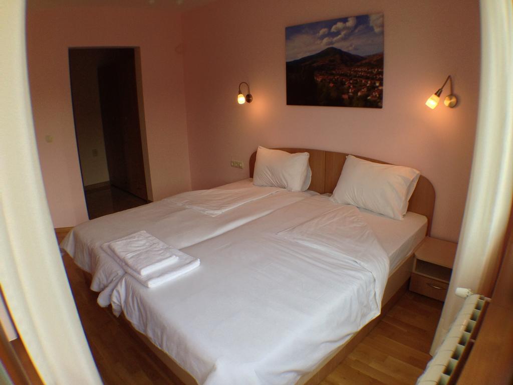 Mala Planina Guest House Iskrets Exteriér fotografie
