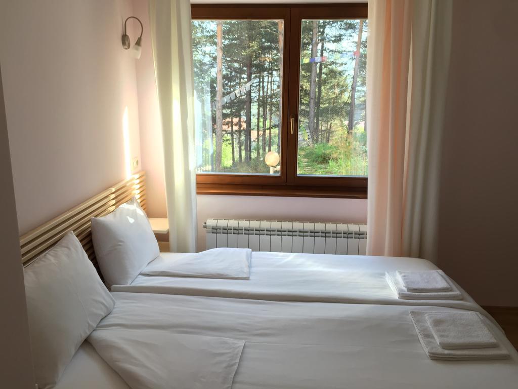 Mala Planina Guest House Iskrets Exteriér fotografie