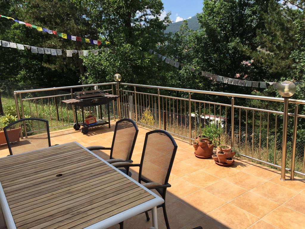 Mala Planina Guest House Iskrets Exteriér fotografie